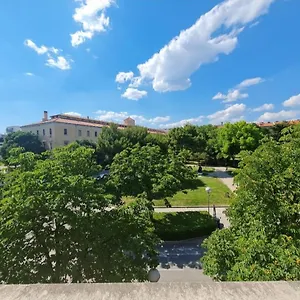 Apartment New Modern-park View-5 Minutes From Diocletian's Palace, Split