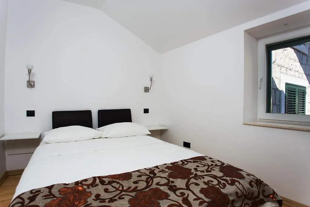 Marinac City Center Apartments & Rooms Split